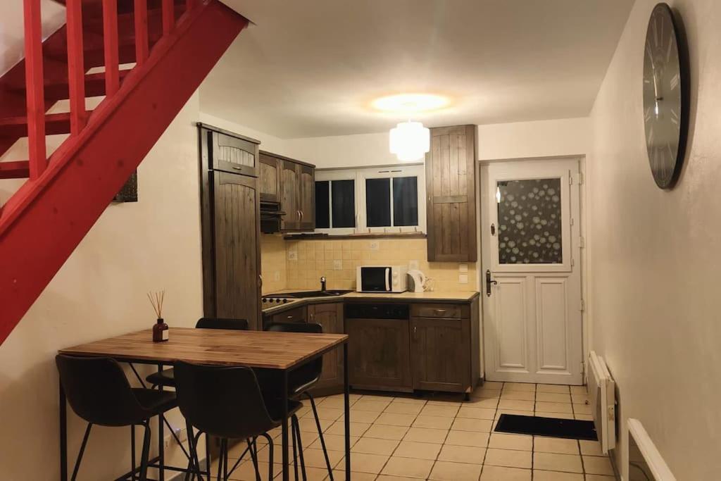 Charmante Maison De Ville Bolbec Zewnętrze zdjęcie