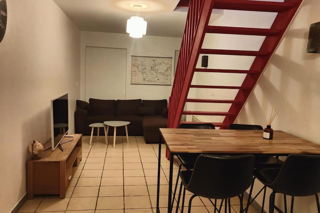 Charmante Maison De Ville Bolbec Zewnętrze zdjęcie